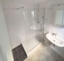 Badezimmer - 3 Zimmer Etagenwohnung zur Miete in Bielefeld
