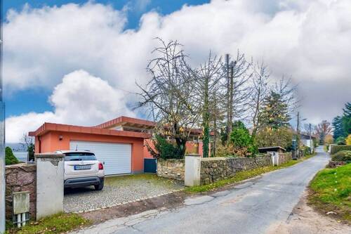 Haus liegt in absolut ruhiger und grüner Lage - 