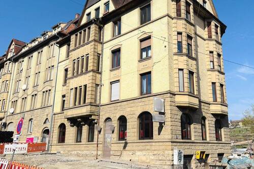 Hausansicht - Geschäftsräume mit vielen Nutzungsmöglichkeiten