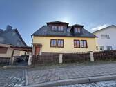 Hausansicht - 7 Zimmer Einfamilienhaus zum Kaufen in Tambach-Dietharz
