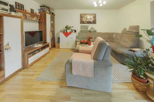 Wohnzimmer_1 - 3 Zimmer Etagenwohnung in Bietigheim-Bissingen