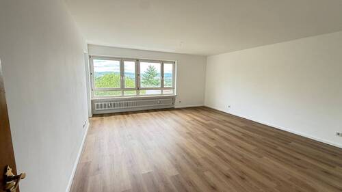 Wohnzimmer - 3 Zimmer Etagenwohnung zur Miete in Kassel