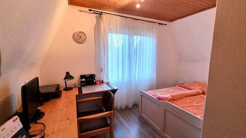 Schlafzimmer 1 DG - 