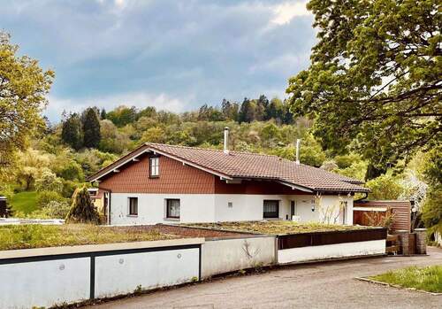Bild 2 - 7 Zimmer Reihenendhaus zum Kaufen in Simmozheim
