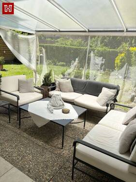 .. überdachte Terrasse ! - Exklusive Eigentumswohnung mit Aufzug, Tiefgarage und Blick auf den Main !