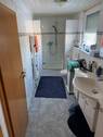 Bad mit Dusche - 