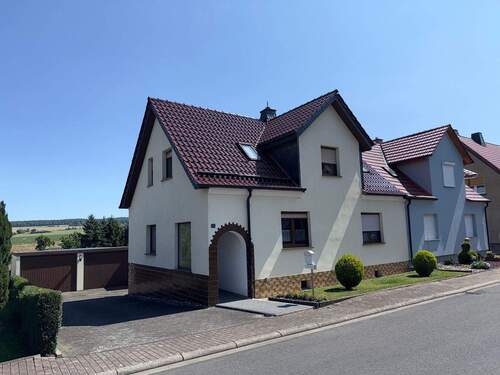 IMG_1284.JPG - Doppelhaushälfte mit großem gut nutzbarem Grundstück in ruhiger Lage von Vacha OT Völkershausen