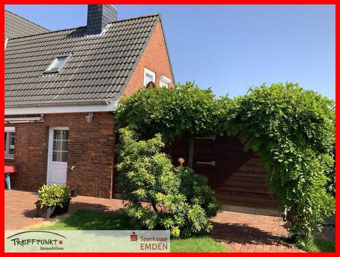 Nebeneingang an der Terrasse - 4 Zimmer Doppelhaushälfte in Emden