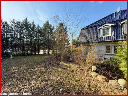 Gartenansicht mit Teich - 