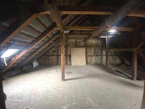 Dachboden - Mehrfamilienhaus, Wohnhaus mit 92,00 m&sup2; in Bürgel zum Kaufen