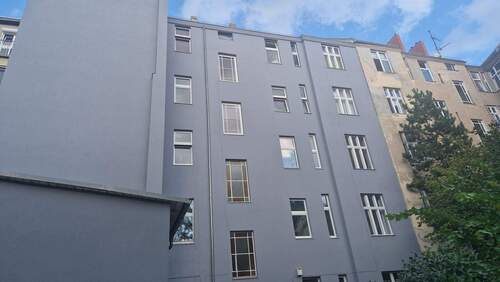 1000124233.jpg - 3 Zimmer Etagenwohnung zum Kaufen in Berlin