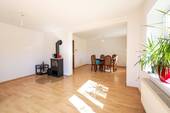 Wohn- und Esszimmer - 