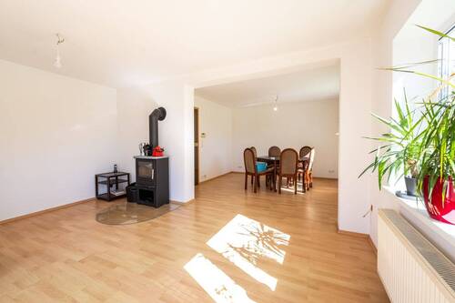 Wohn- und Esszimmer - 