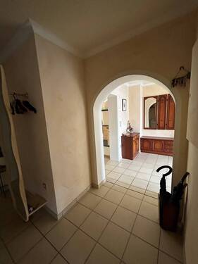 Eingangsbereich - 8 Zimmer Mehrfamilienhaus, Wohnhaus zum Kaufen in Lebach