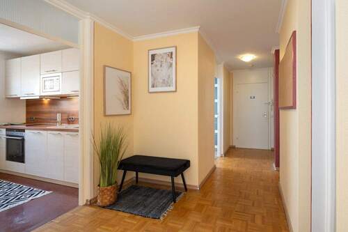 ..mit weiteren Stauraum - 