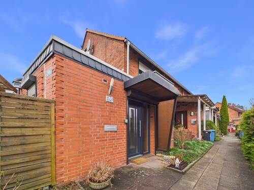 Hauptansicht - Das eigene Haus für Ihre Familie - mit Garten, Platz zum Spielen und Raum für gemeinsame Zukunft!