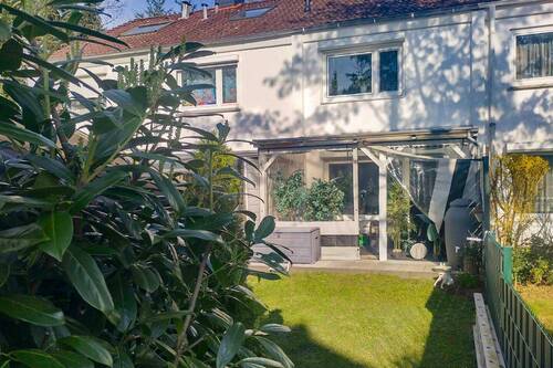 Gartenansicht Haus1 - Familienfreundliches, gepflegtes Mittelreihenhaus in Sülldorf, 3 Zimmer+DG+Keller+Garten