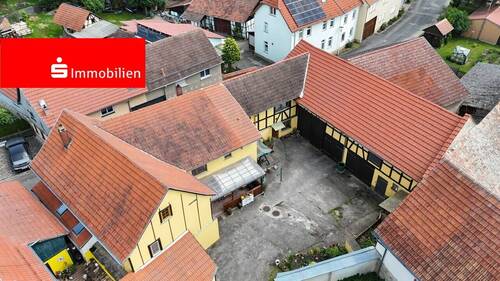 Bild 1 - Im Denkmaldorf der Familie ein Zuhause bieten