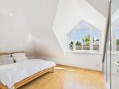 Ruhiges Schlafzimmer mit Einbauschrank - 