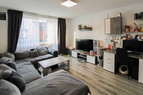 Wohnzimmer - 2 Zimmer Etagenwohnung zum Kaufen in Aldenhoven