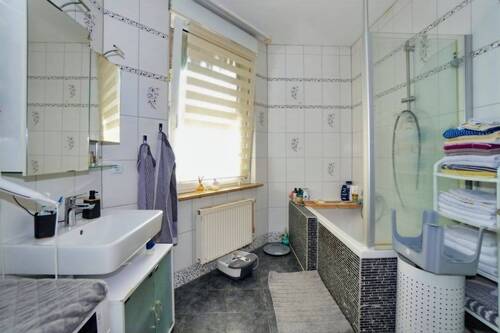 Tageslichtbad - Etagenwohnung mit 98,00 m&sup2; in Nürnberg zum Kaufen