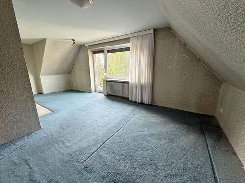 Elternschlafzimmer mit Zugang zum Balkon - 
