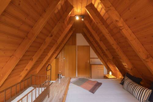 Schlafzimmer mit Doppelbett - 