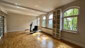 Lichtdurchfluteter Raum - Wohnen im Jugendstilhaus Nürnberg - St. Johannis Wohnung mieten
