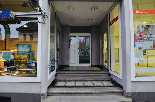 Hauseingang - Mehrfamilienhaus, Wohnhaus mit 205,00 m² in Wuppertal zum Kaufen