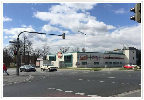 Strassenansicht - Produktion, Lager, Büro mit sehr guter Verkehrsanbindung