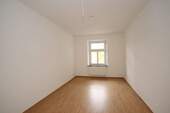 Wohnzimmer - Etagenwohnung mit 65,00 m² in München zur Miete