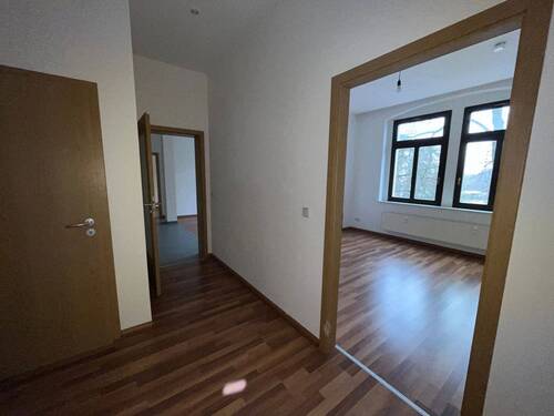 Flur.jpg - 3 Zimmer Etagenwohnung zur Miete in Chemnitz