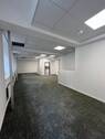Arbeitsbereich & Blick zur Küche - 