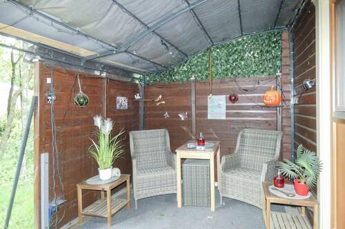 geschützten Frühstücksterrasse - 