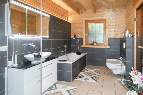 Wellnessbad mit Fenster - 