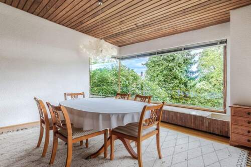 Esszimmer - Einfamilienhaus mit 209,30 m² in Hofheim am Taunus zum Kaufen