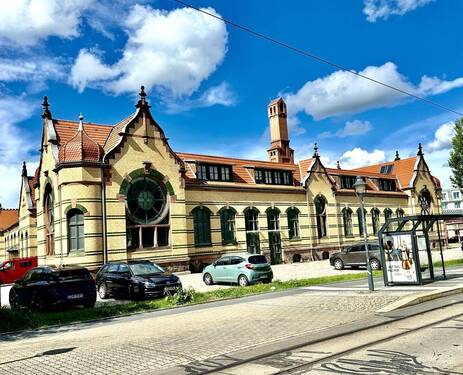 historische Markthalle, um 1840 als Krankenstift erbaut - 