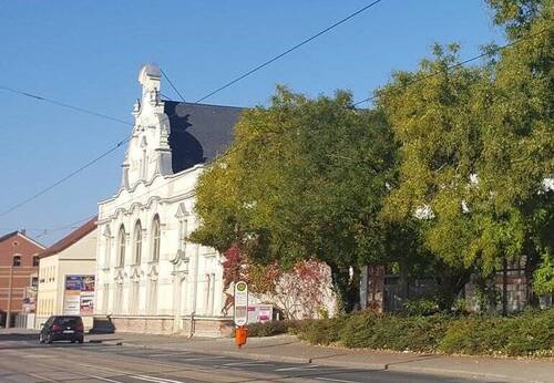 Neue Welt, Jugendstilfassade - 