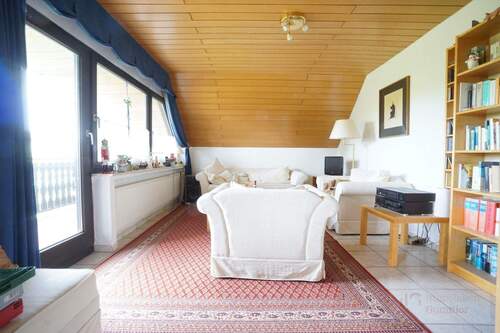 Wohn-und Esszimmer DG - 