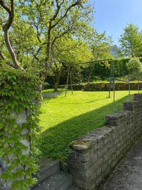 2d9b3bcf-1327-4d32-8b6e-4c7788788fc2.JPG - Mehrfamilienhaus, Wohnhaus mit 247,00 m² in Irrel zur Miete