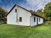 Hausansicht - Einfamilienhaus - Bungalow mit großem Grundstück und vielseitigen Nutzungsmöglichkeiten