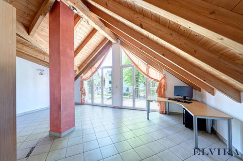 Schlafzimmer (3) / Appartement (3) mit Pantryküche und Bad en Suite im Dachgeschoss - 