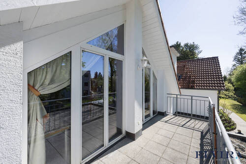 sonniger Balkon (2) im Dachgeschoss - 