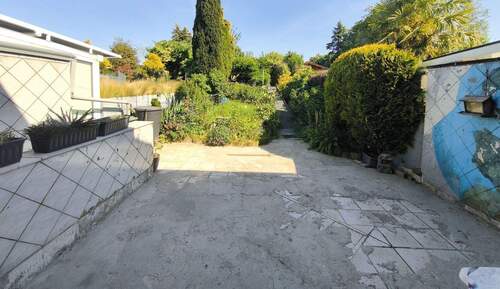 Terrasse und Gartenblick - Reihenmittelhaus mit 90,00 m² in Wegberg zum Kaufen