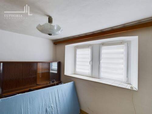 CAM03352G0-PR0039-STILL007 - 