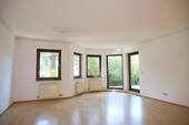 Titelbild - 3-Zimmer-Wohnung mit Terrasse in zentraler, ruhiger Lage