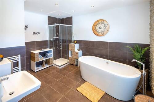 Badezimmer 1 OG - 