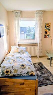 Zusatzzimmer - Nutzbar als Büro-/ Ankleide-/ Kinderzimmer - 