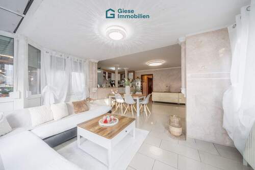 Wohnzimmer - Etagenwohnung mit 77,20 m&sup2; in Filderstadt zum Kaufen