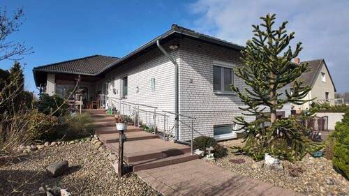 Seitenansicht - 5 Zimmer Bungalow zum Kaufen in Gifhorn